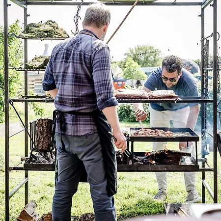 Hotel Tinyparks Eiland Tiengemeten 3*