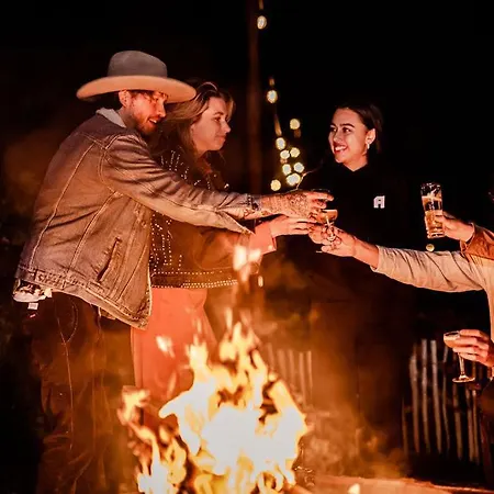 Hotel Tinyparks Eiland Tiengemeten