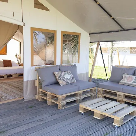 Hotel Tinyparks Eiland Tiengemeten Zuid-Beijerland