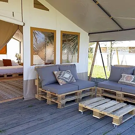 Tinyparks Eiland Tiengemeten Hotel