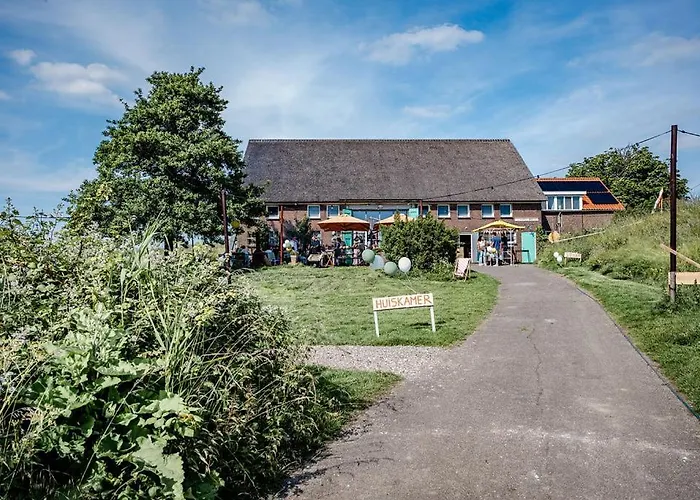 Tinyparks Eiland Tiengemeten Hotel 3*