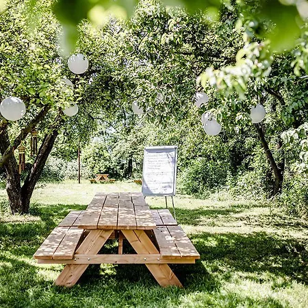 호텔 Tinyparks Eiland Tiengemeten Zuid-Beijerland