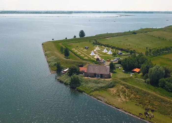 Hotel Tinyparks Eiland Tiengemeten Zuid-Beijerland